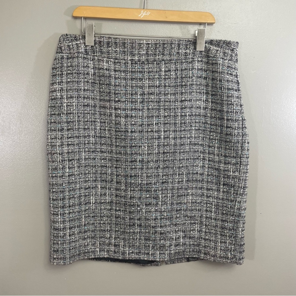 Ann Taylor women’s size 12 Black White blue Tweed Pencil Skirt